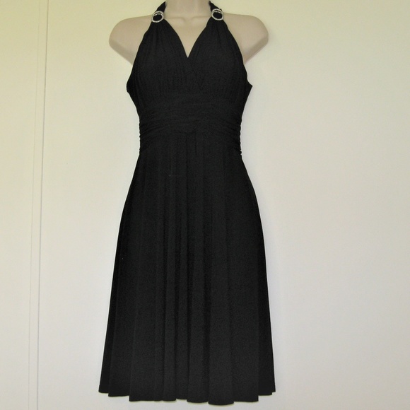 Evan Picone Dresses & Skirts - NEW STRETCY EVAN PICONE CLASSIC BLACK DRESS 4P